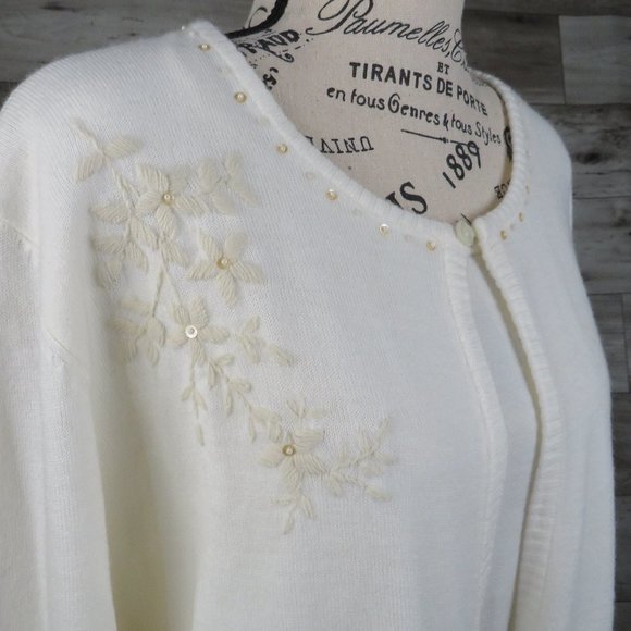 Laura Scott* Women's Long Sleeve Crew Neck Straight Hem Embroider Sweater~20/22W - Picture 6 of 16